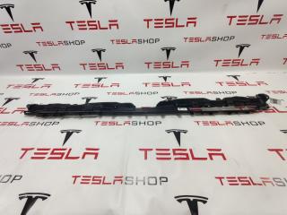 Кронштейн решетки обдува Tesla Model Y 1 поколение 2021, 1100574-00-G, 1624716-00-A, 1095411