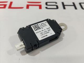 Антенна усилитель AM/FM Tesla Model Y 1 поколение 2021, 1079735-00-A