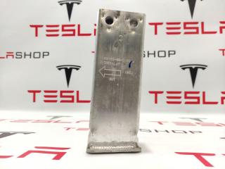 Стакан подрамника переднего Tesla Model Y 1 поколение 2021, 1109193-00-C, 1109193-00-B