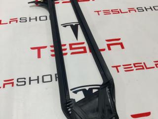 уплотнитель Tesla Model Y 1 поколение 2021, 1497680-00-C