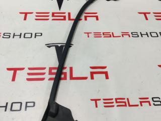 уплотнитель двери Tesla Model S 1 поколение [2-й рестайлинг] 2022, 1005421-00-D