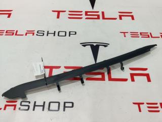 Планка центральной панели Tesla Model Y 1 поколение 2021, 1130988-00-B