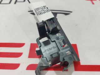 крепление проводки Tesla Model S 1 поколение [2-й рестайлинг] 2022, 1420991-00-A, 1420993-00-B