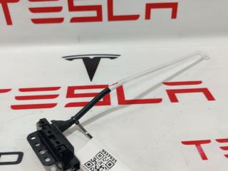 подсветка Tesla Model S 1 поколение [2-й рестайлинг] 2022, 1627365-02-B