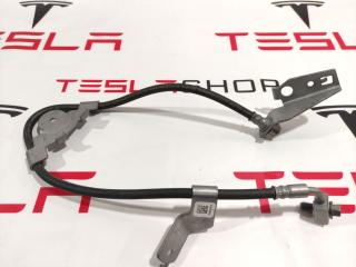 шланг тормозной Tesla Model S 1 поколение [2-й рестайлинг] 2022, 1420723-00-C