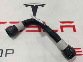 Шланги охлаждающей жидкости Tesla Model S 1 поколение [2-й рестайлинг] 2022, 1752119-03-B, 1585720-00-B, 1600870-00-A