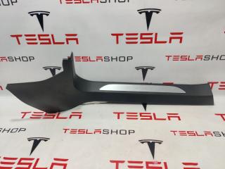 Накладка стойки А Tesla Model S 1 поколение [рестайлинг] 2018, 1030391-00-F