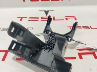 кронштейн (крепление) Tesla Model Y 1 поколение 2021, 1487799-00-B, 1507195-00-A