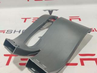 Воздуховод противотуманной фары Tesla Model X 1 поколение 2021, 1043927-00-D, 1043929-00-D