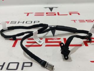 Кабель USB Tesla Model S 1 поколение [2-й рестайлинг] 2022, 1624129-00-C