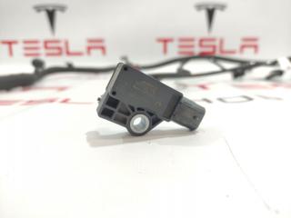 Датчик вибрации Tesla Model S 1 поколение [2-й рестайлинг] 2022, 2047490013, 2047491014, 2047491007, 1420782-00-D