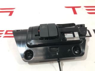 Фонарь подсветки салона Tesla Model S 1 поколение [2-й рестайлинг] 2022, 1624609-99-B