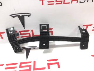 Направляющая фары Tesla Model X 1 поколение 2021, 1046957-00-F