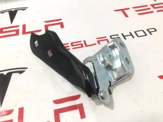 петля капота правая Tesla Model 3 1 поколение 2021, 1098793-00-C