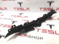 Кронштейн накладки V-образной переднего гриля хром (птички) Tesla Model S 1 поколение [2-й рестайлинг] 2022, 1611024-00-B - фото №4