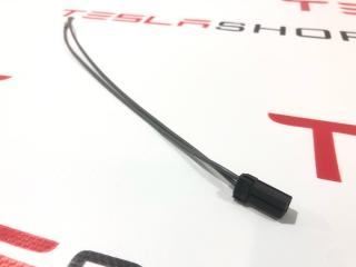 разъем (фишка) проводки Tesla Model X 1 поколение 2019, 1106012-00-B, 1105964-00-D, 1582503-00-E, 1810156-00-D