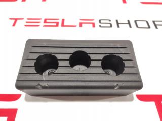 Опора под домкрат (подушка) Tesla Model S 1 поколение [2-й рестайлинг] 2022, 1608223-00-A