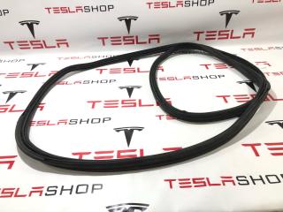 уплотнитель Tesla Model Y 1 поколение 2021, 1497681-97-A