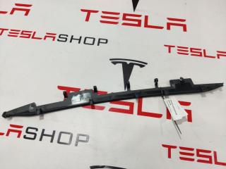 Планка центральной панели Tesla Model Y 1 поколение 2021, 1130985-00-C