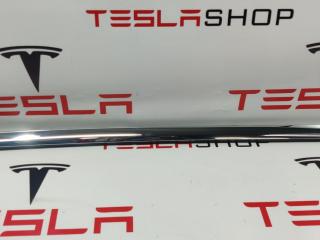 молдинг двери передней правой Tesla Model S 1 поколение (2012 - 2016), 1095920-00-C