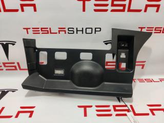 Накладка центральной панели Tesla Model S 1 поколение (2012 - 2016), 6007716-00-C, 1009478-00-C