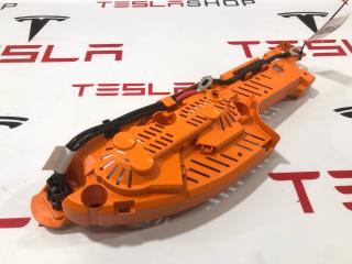 Корпус вспомогательного блока управления основной батареи Tesla Model S 1 поколение [рестайлинг] 2018, 1042876-00-C, 1041310-00-F, 1039577-00-F