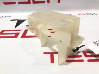 Крышка пиропатрона основной батареи Tesla Model S 1 поколение [рестайлинг] 2018, 1055495-00-B