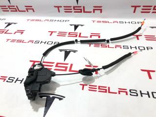 замок двери задней правой Rivian R1T 1 поколение 2022, PT00016022