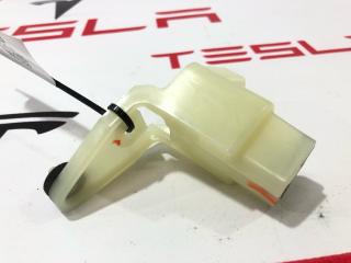 Кронштейн крепления обшивки двери Rivian R1T 1 поколение 2022, PT00240379