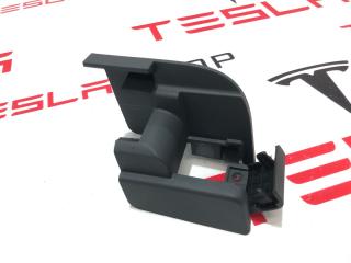 Заглушка салазки сиденья Rivian R1T 1 поколение 2022, 88185-SRT000, PT00003284