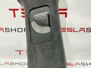 Накладка стойки B, внутренняя Rivian R1T 1 поколение 2022, PTY0104562, PTY0104563, PT00001370