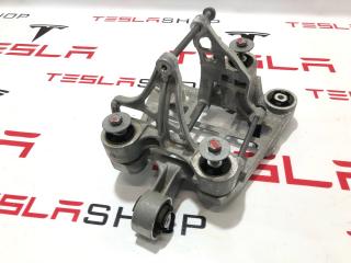 кронштейн компрессора кондиционера Rivian R1T 1 поколение 2022, PT00001677, PT00001678, PT00031139, PT00031140