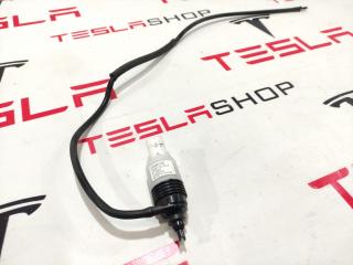 насос (моторчик) омывателя стекла Tesla Model X 1 поколение 2018, 1056772-00-A