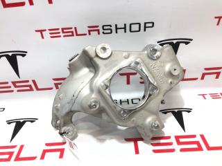 кулак задний правый Rivian R1T 1 поколение 2022, PT00001893