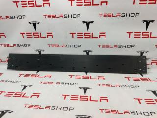 Накладка багажника внутренняя (пластик) Rivian R1T 1 поколение 2022, PT00000373, PT00030679