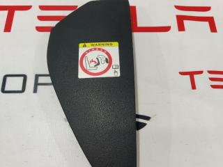 Накладка боковая торпеды Tesla Model S 1 поколение (2012 - 2016), 1028360-00-A, 1002325-00-E