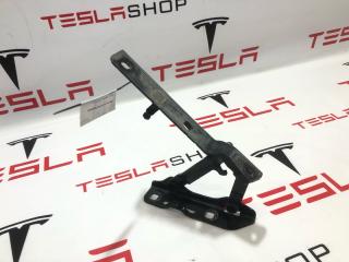 петля капота правая Tesla Model S 1 поколение (2012 - 2016), 1029285-99-D, 6006737-00-E