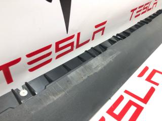 Накладка порога рокерной панели Tesla Model Y 1 поколение 2021, 1497741-00-B, 149764900B