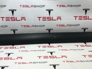 Накладка порога рокерной панели Tesla Model Y 1 поколение 2021, 1497744-00-B, 1493632-00-B