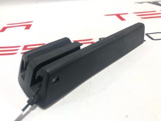 Заглушка салазки сиденья Tesla Model S 1 поколение [рестайлинг] 2018, 1008387-00-C, 1031675-00-A