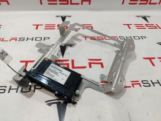 Блок управления панорамным люком Tesla Model S 1 поколение (2012 - 2016), 1013496-00-F, 1007512-00-A