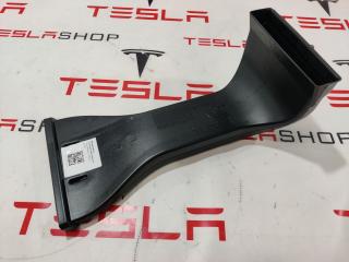 Воздуховод центральной панели Tesla Model S 1 поколение (2012 - 2016), 1008281-00-F