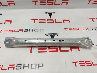 распорка стоек Tesla Model S 1 поколение (2012 - 2016), 1007924-00-C, 1003618-00-C