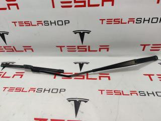 щеткодержатель (поводок стеклоочистителя, дворник) Tesla Model S 1 поколение (2012 - 2016), 6005950-00-B, 1053399-00-A