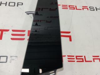 Накладка стойки B, наружная Tesla Model S 1 поколение (2012 - 2016), 1004535-00-B, 1092306-00-F