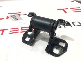 петля двери Tesla Model S 1 поколение (2012 - 2016), 6009555-00-F
