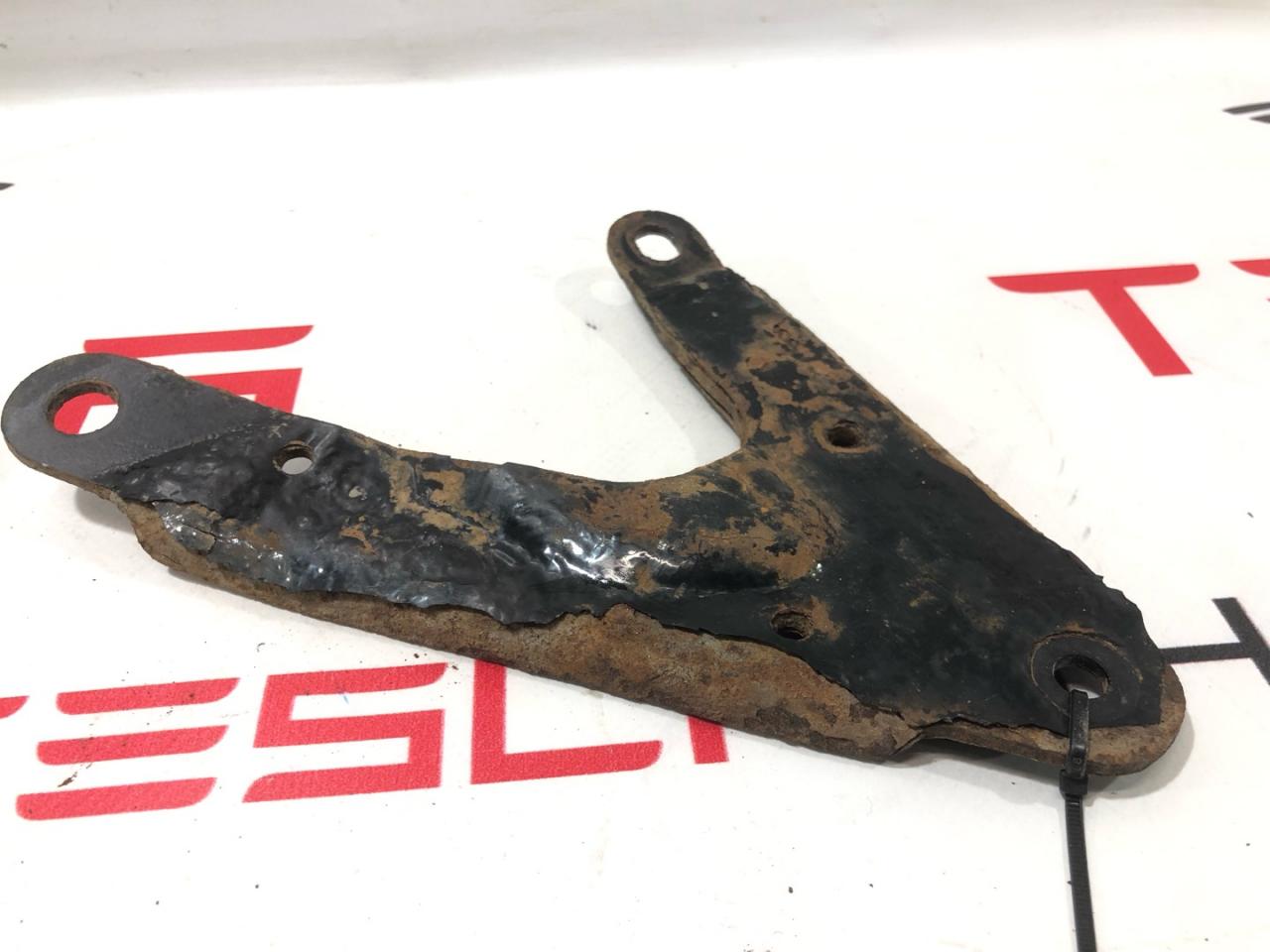 балка подвески передняя (подрамник) Tesla Model S 1 поколение (2012 - 2016), 600848900B - фото №1