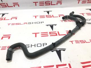 Трубка охлаждения от чарджера до шланга левого порога Tesla Model S 1 поколение (2012 - 2016), 6007341-00-E