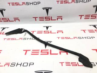 уплотнитель двери Tesla Model S 1 поколение (2012 - 2016), 1005421-00-D