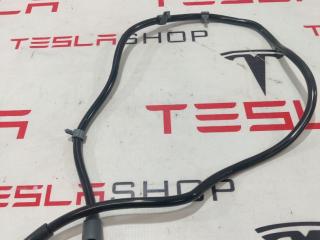 Дренажная трубка панорамной крыши Tesla Model S 1 поколение (2012 - 2016), 1013245-00-F, 1013244-00-F